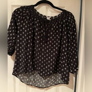 Forever 21 M top with key hole tie